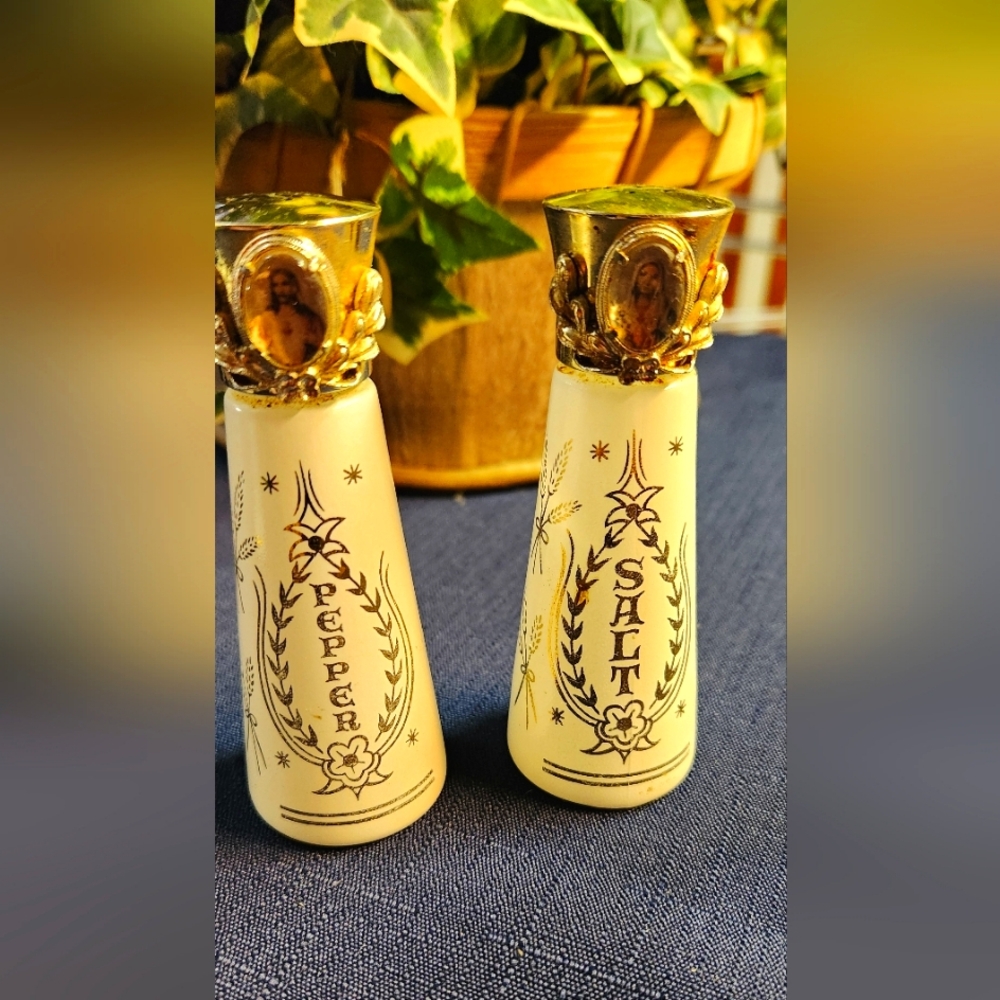 Vintage Milk Glass Salt & Pepper Shakers Grace Before & After Meals Jesus & Mary